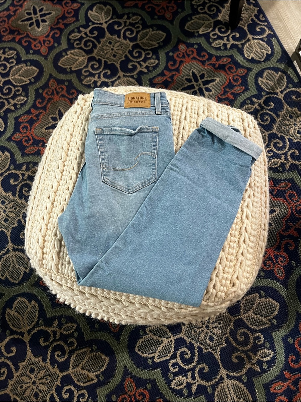 Signature Light Wash Skinny Women’s Jeans